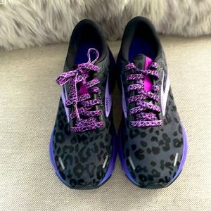 Brooks Women’s Ghost 14 Ebony and Black